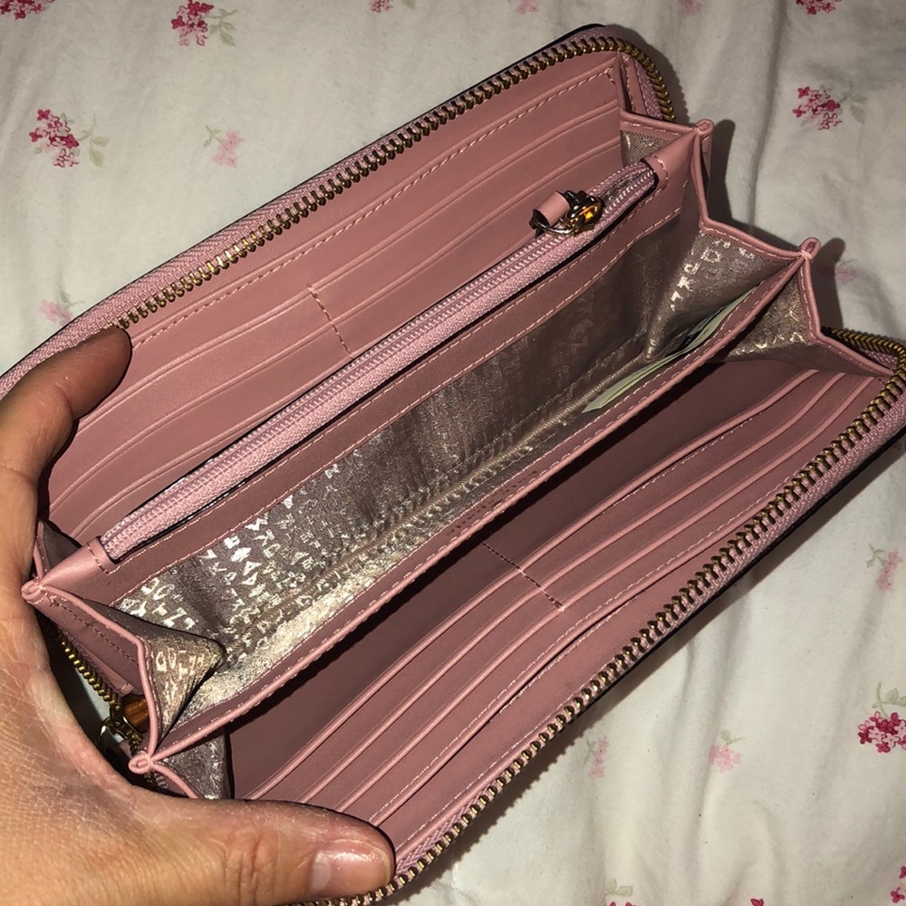 🎀 Authentic Kate Spade Wallet 🎀 - Picture 3 of 4